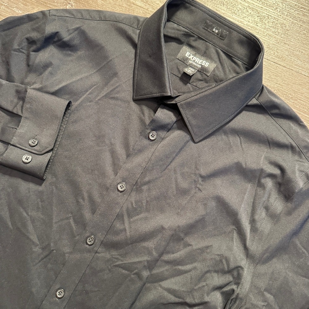 Express Shirt Mens M Black Nylon Stretch Performance Slim Fit Dress Work Tech